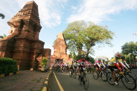 Cyclist Asing Puji Audax East Java - JPNN.COM