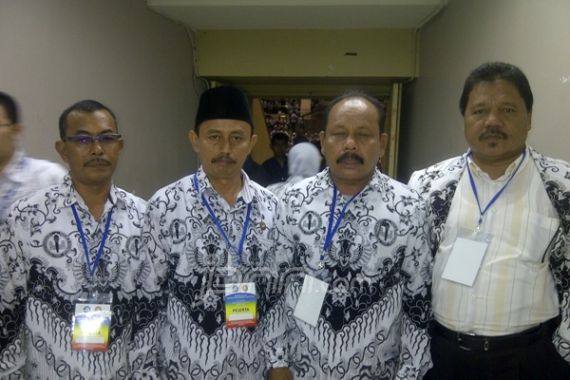 6 Guru dari Bener Meriah Memilih Tinggalkan Jakarta - JPNN.COM