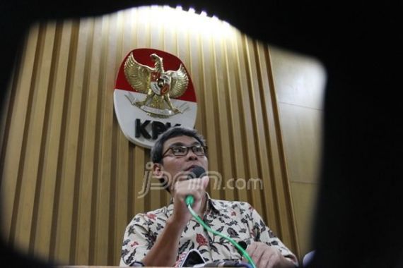 KPK Jamin Tak Gantung Kasus Anas - JPNN.COM