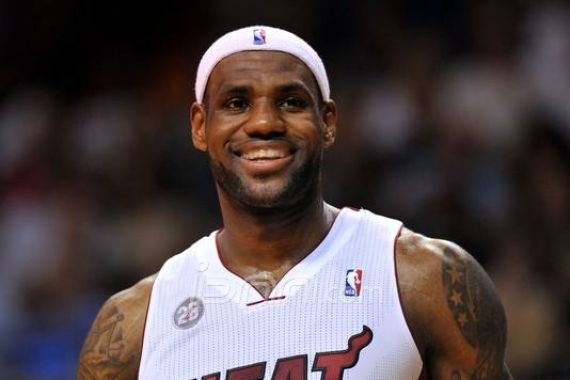 LeBron James Sabet Tiga Gelar ESPY Awards - JPNN.COM