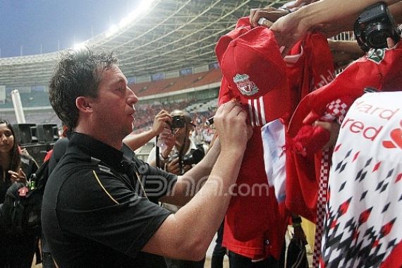 Robbie Fowler Obral Tanda Tangan - JPNN.COM