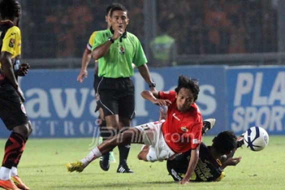 Sriwijaya Kalah, Kashartadi Salahkan Wasit - JPNN.COM