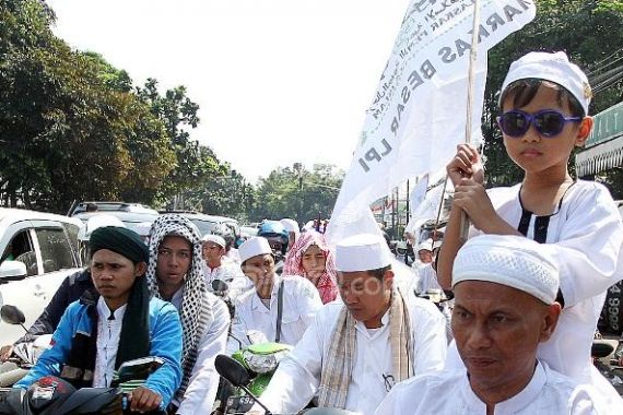 Rizieq Serukan Laskar FPI Sikat Panitia Miss World - JPNN.COM