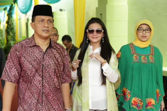 Bella Saphira Dipersunting Jenderal - JPNN.COM