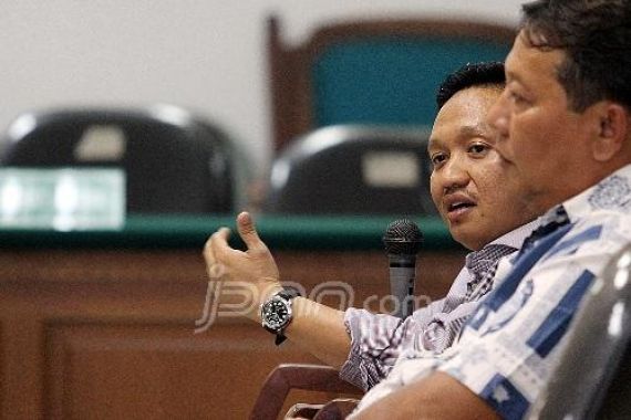 Kesaksian Adik Anis Matta Bikin Hakim Berang - JPNN.COM