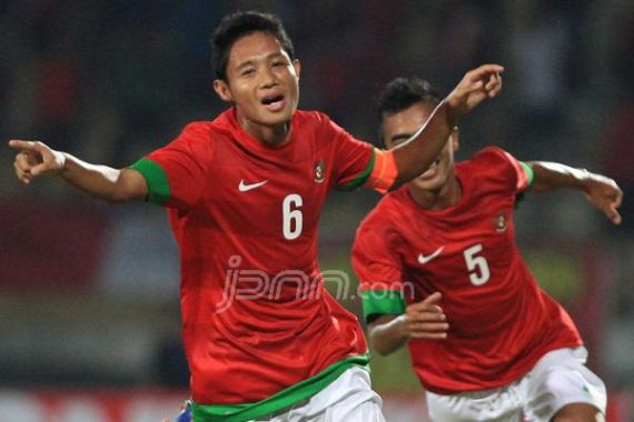 Evan Dimas Belum Berstatus Pemain Profesional - JPNN.COM