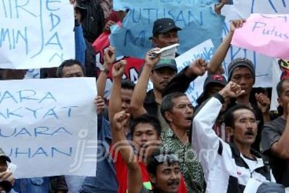 Dinasti Ratu Atut Terancam Runtuh - JPNN.COM