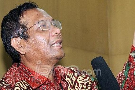 Bantah Disuap, Mahfud MD Siap Potong Tangan dan Leher - JPNN.COM