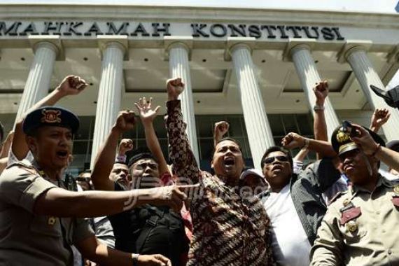 MK Nyatakan Arief-Sachrudin Pemenang Pemilukada Tangerang - JPNN.COM