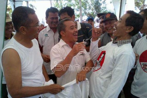 Himpun Keluhan Petani, Dahlan Iskan ''Dilucuti'' - JPNN.COM