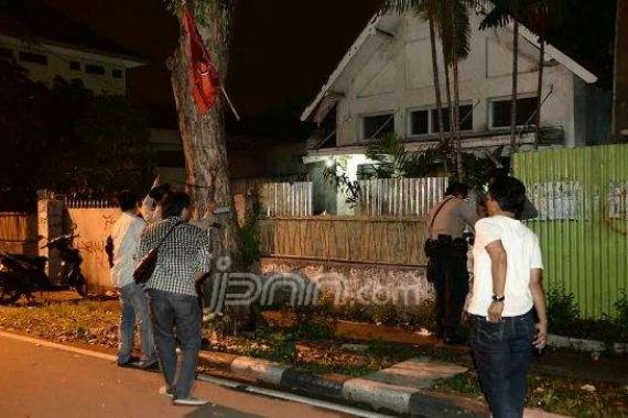 Penyergapan Perampok, Polisi Sudah Masuk Rumah - JPNN.COM