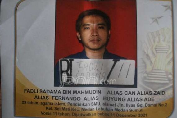 Fadli Sadama Kabur ke Malaysia Gunakan Perahu Nelayan - JPNN.COM
