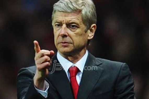 Wenger Heran Ashley Cole Hanya Cadangan - JPNN.COM