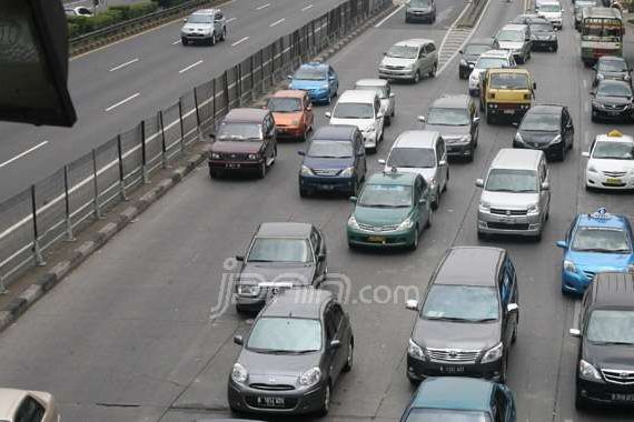 Mandiri Genjot Kredit Pembangunan Jalan Tol - JPNN.COM