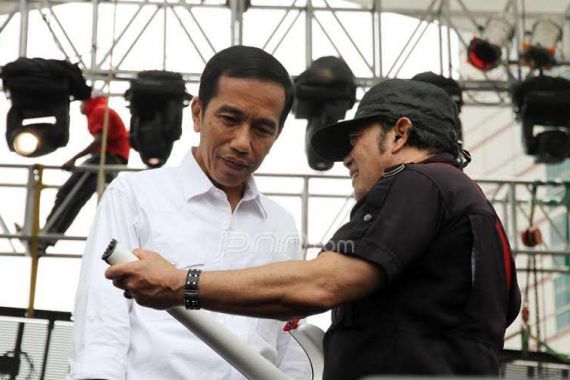 Jokowi-Rhoma Irama Duet Satu Panggung - JPNN.COM