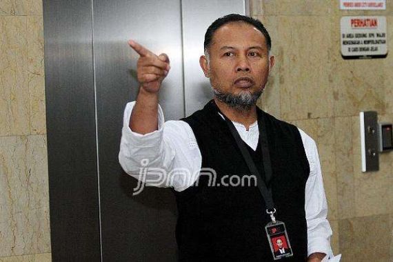 Bambang Widjojanto Dituding Datangi Cikeas - JPNN.COM