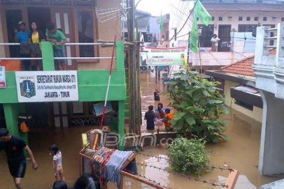 Pengungsi: Saya hanya Bawa Baju di Badan - JPNN.COM