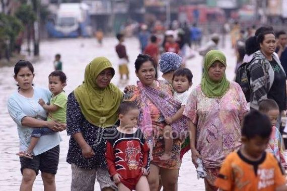 Awas, Sore Ini Air Lebih Besar Masuk Jakarta - JPNN.COM