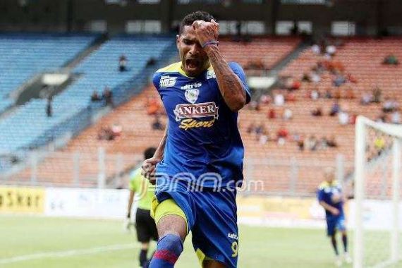 Beto Bawa Arema Ungguli Persija di Babak Pertama - JPNN.COM