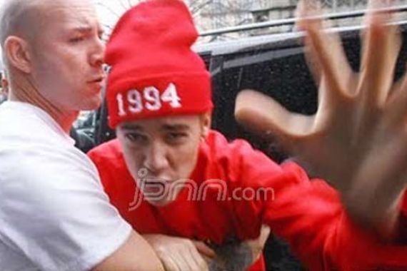 Teman Ditahan, Justin Bieber Tunggu Waktu - JPNN.COM