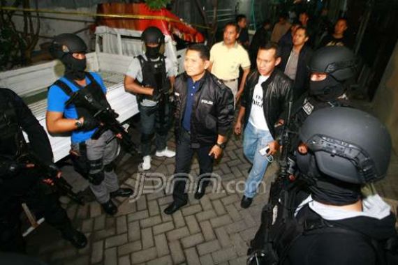 Pastikan Teroris Surabaya Anggota Santoso - JPNN.COM