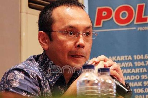 PPATK: Pejabat Lebih Suka Artis Ketimbang Keluarga - JPNN.COM