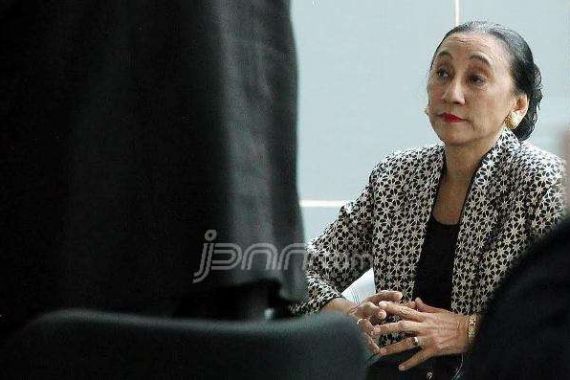 KPK Periksa Dua Hakim Konstitusi - JPNN.COM