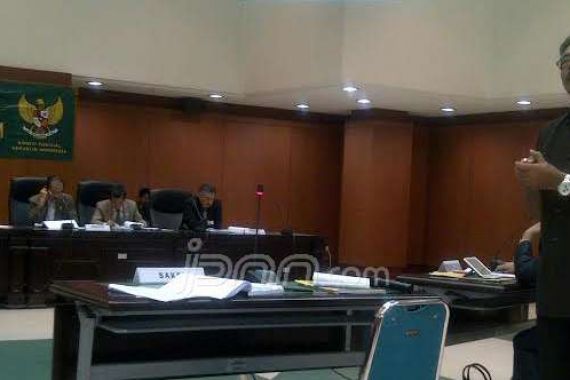 Hakim Pastra Bantah Nikmati Rp 20 Juta dari Pengusaha - JPNN.COM