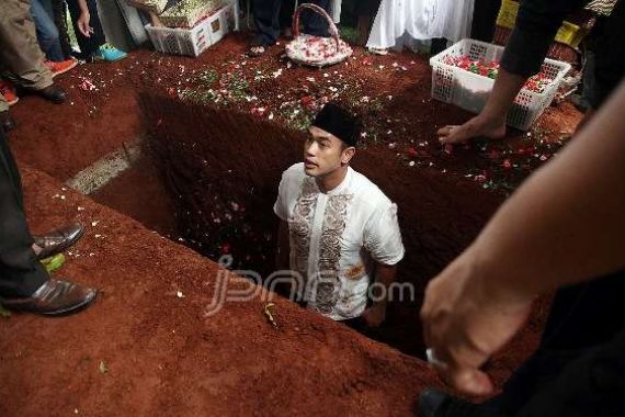 Prya Ramadhani Sempat Berobat ke Luar Negeri - JPNN.COM