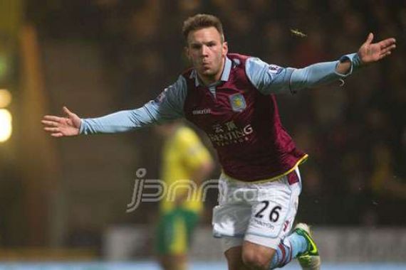 Winger Aston Villa Ini Punya Cara Kalahkan Chelsea - JPNN.COM