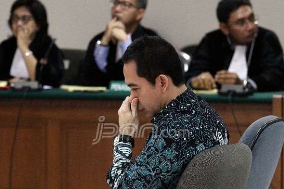 Lagi, Wawan Mengeluh Sakit dalam Sidang - JPNN.COM