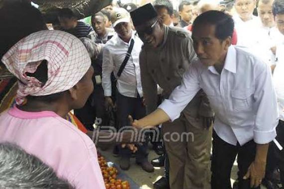 Capres Satu-satunya Kampanye di Papua, Jokowi Yakin Menang Mutlak - JPNN.COM