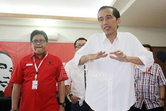 Jokowi Anggap Tepukan SBY sebagai Pertanda Kemenangan PDIP - JPNN.COM