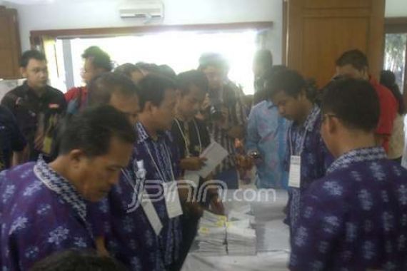 SBY Nyoblos di Cikeas Mansion - JPNN.COM