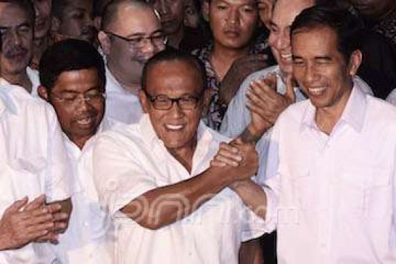 Ical Pastikan Golkar Dukung Jokowi - JPNN.COM