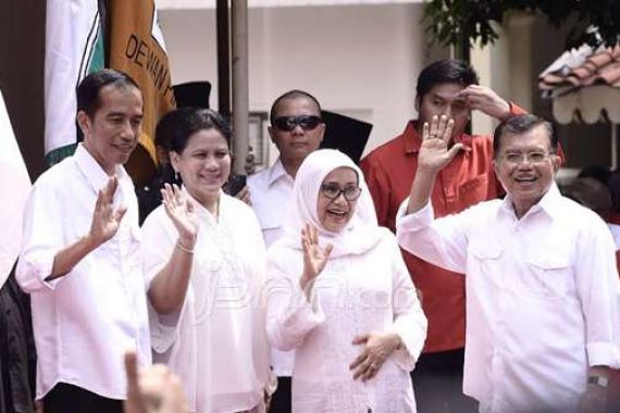 Deklarasi Singkat, Jokowi Resmi Sebut JK Cawapres - JPNN.COM