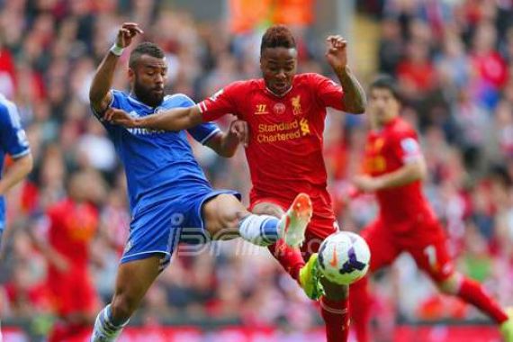 Mantan Liverpool Yakin Ashley Cole Mendarat di Anfield - JPNN.COM