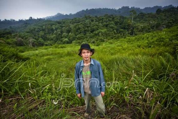 Hukum Pemburu Badak Sumatera dengan Dijadikan Saudara - JPNN.COM
