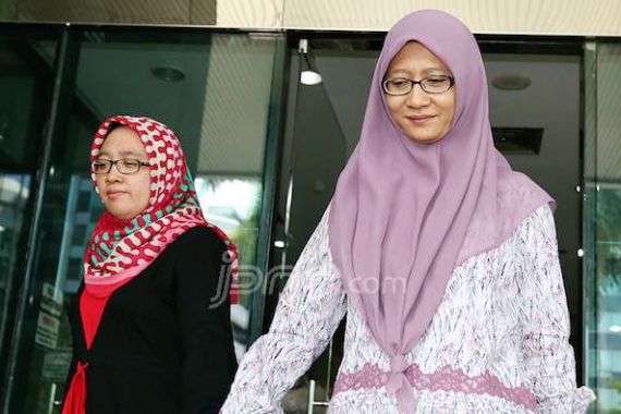 Athiyyah Belum Pastikan Temani Anas di Sidang Perdana - JPNN.COM