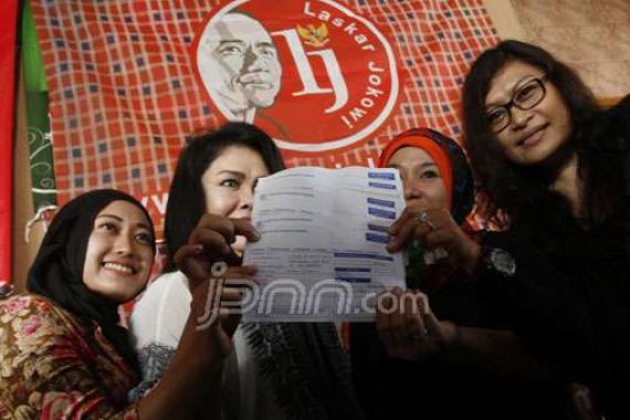 Komunitas Janda Bandung Doyan Jokowi, Rambo Pro Prabowo - JPNN.COM