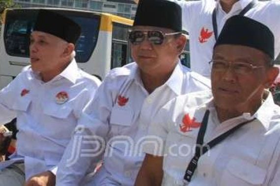 Relawan Jokowi Bakal Polisikan Penggunaan Lambang Garuda - JPNN.COM