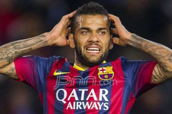 Dani Alves tak Sabar Hengkang ke PSG - JPNN.COM