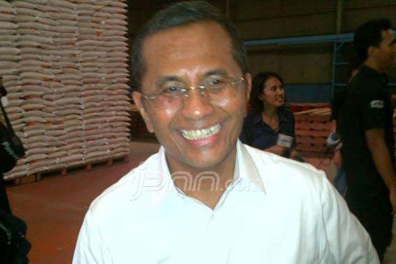 Dahlan Pilih Cek Pasokan Beras di Gudang Bulog - JPNN.COM