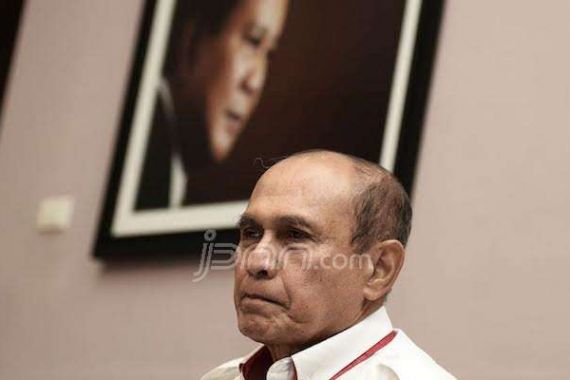 Kivlan: Prabowo Tak Pernah 1,5 Tahun 3 Kali Naik Pangkat - JPNN.COM