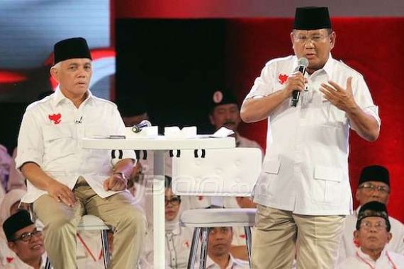 Sebut Prabowo Permalukan Diri dengan Pertanyaan soal Koperasi ke Jokowi - JPNN.COM