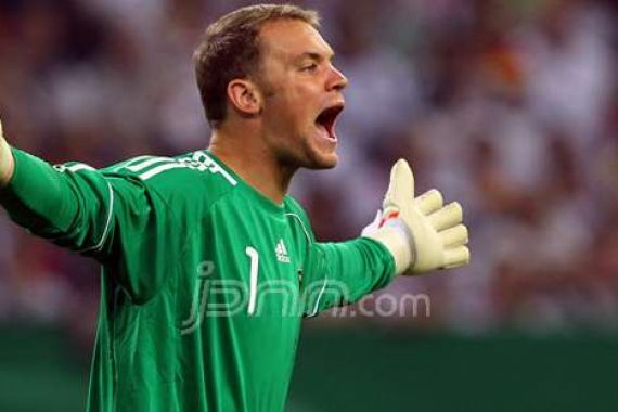 Neuer Sabet Kiper Terbaik Piala Dunia - JPNN.COM