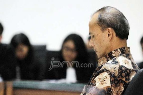 Budi Mulya Kesal Ditanya Vonis Lebih Ringan dari Tuntutan - JPNN.COM