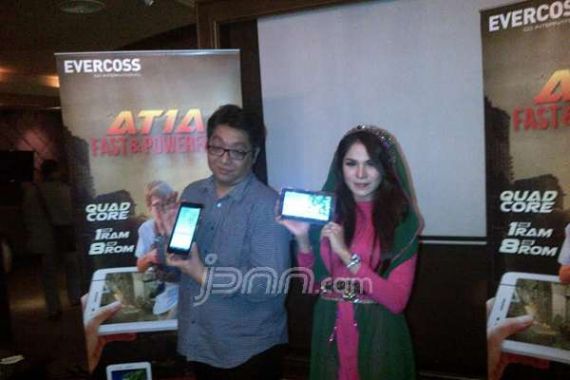 Evercoss Rilis Tablet AT1A - JPNN.COM