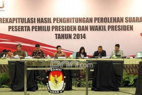 Rekapitulasi 28 Provinsi, Jokowi-JK Unggul 4,7 Juta Suara - JPNN.COM