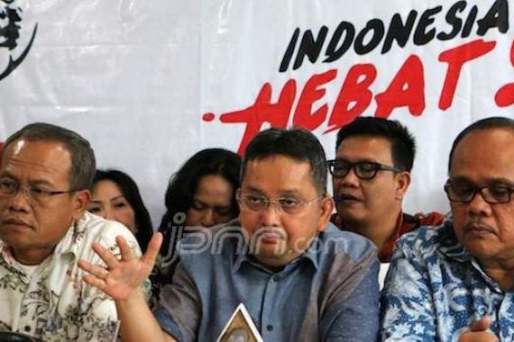Tim Hukum Jokowi-JK Siap Ladeni Prabowo-Hatta di MK - JPNN.COM